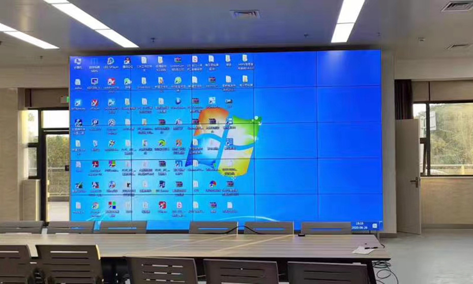 上海异型液晶拼接屏哪家好？？