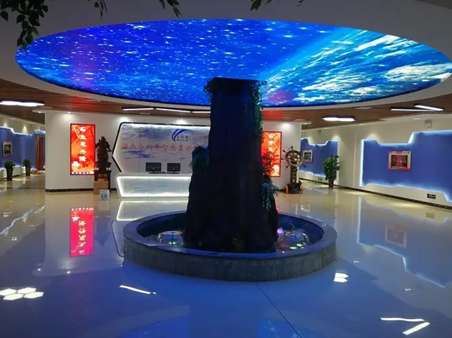 LED显示屏中什么是发光亮度？什么是亮度等级？什么是最大亮度？